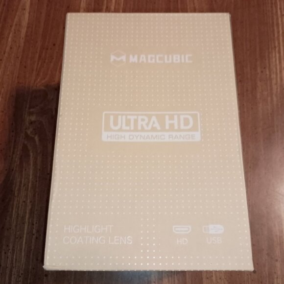 VIDEO PROJECTOR - NEW - Portable - WiFi - Supports 4K and Apps - Easy Screencast - Picture 4 of 7